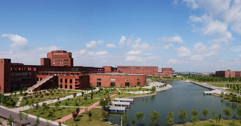 江西師范大學旭潔洗地機客戶案例-<a href=http://m.cachaca.cn target=_blank class=infotextkey>洗地機生產廠</a>家